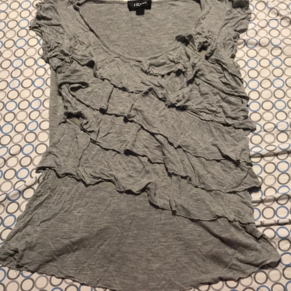 Ruffled gray top